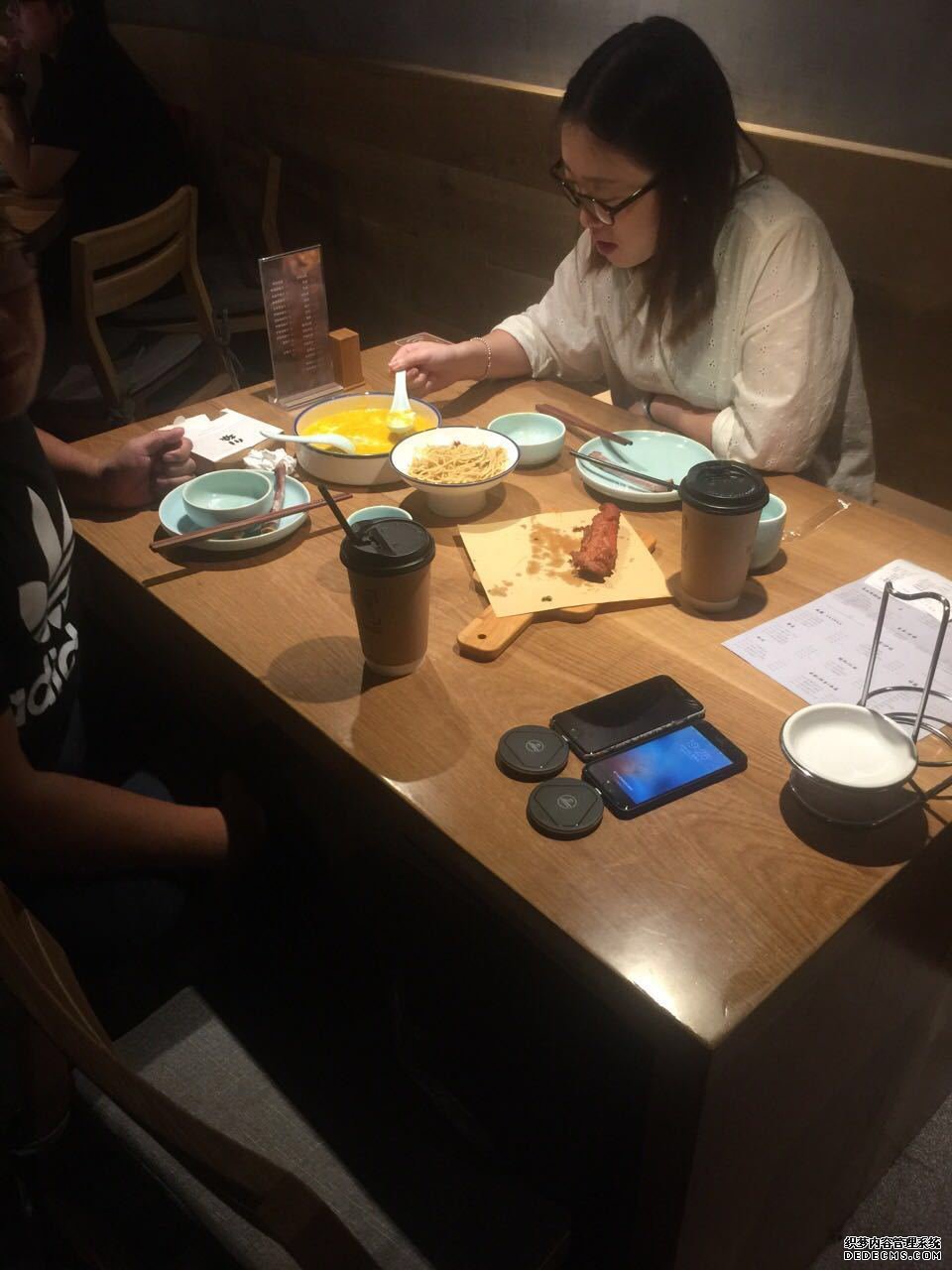 想要淘汰充电线，微鹅科技研发出新一代磁共振无线充电技术